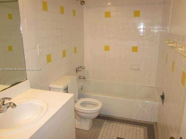 Small Image of 10790 NORTH KENDALL DR #C24, Miami Number 5