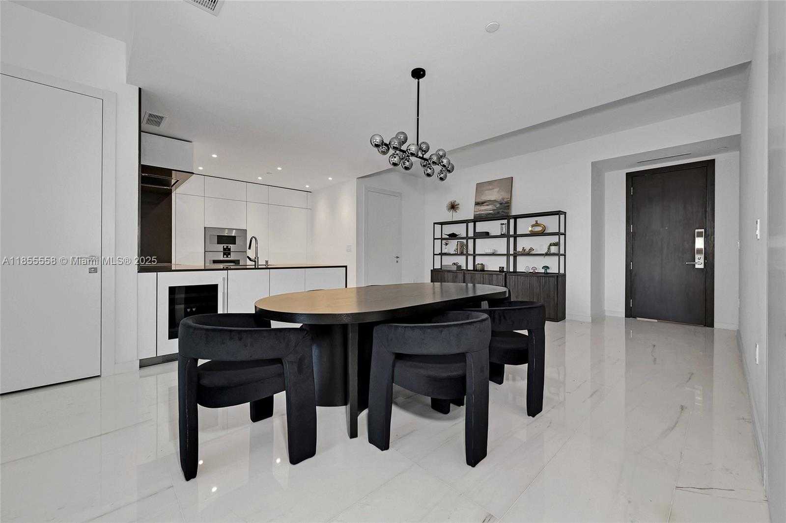 Small Image of 300 BISCAYNE BLVD WAY #2809, Miami Number 10