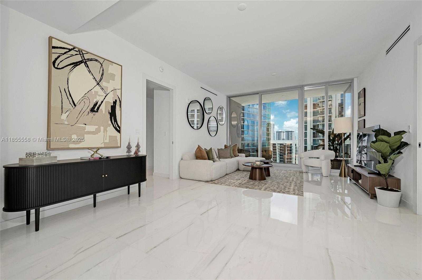 Small Image of 300 BISCAYNE BLVD WAY #2809, Miami Number 16
