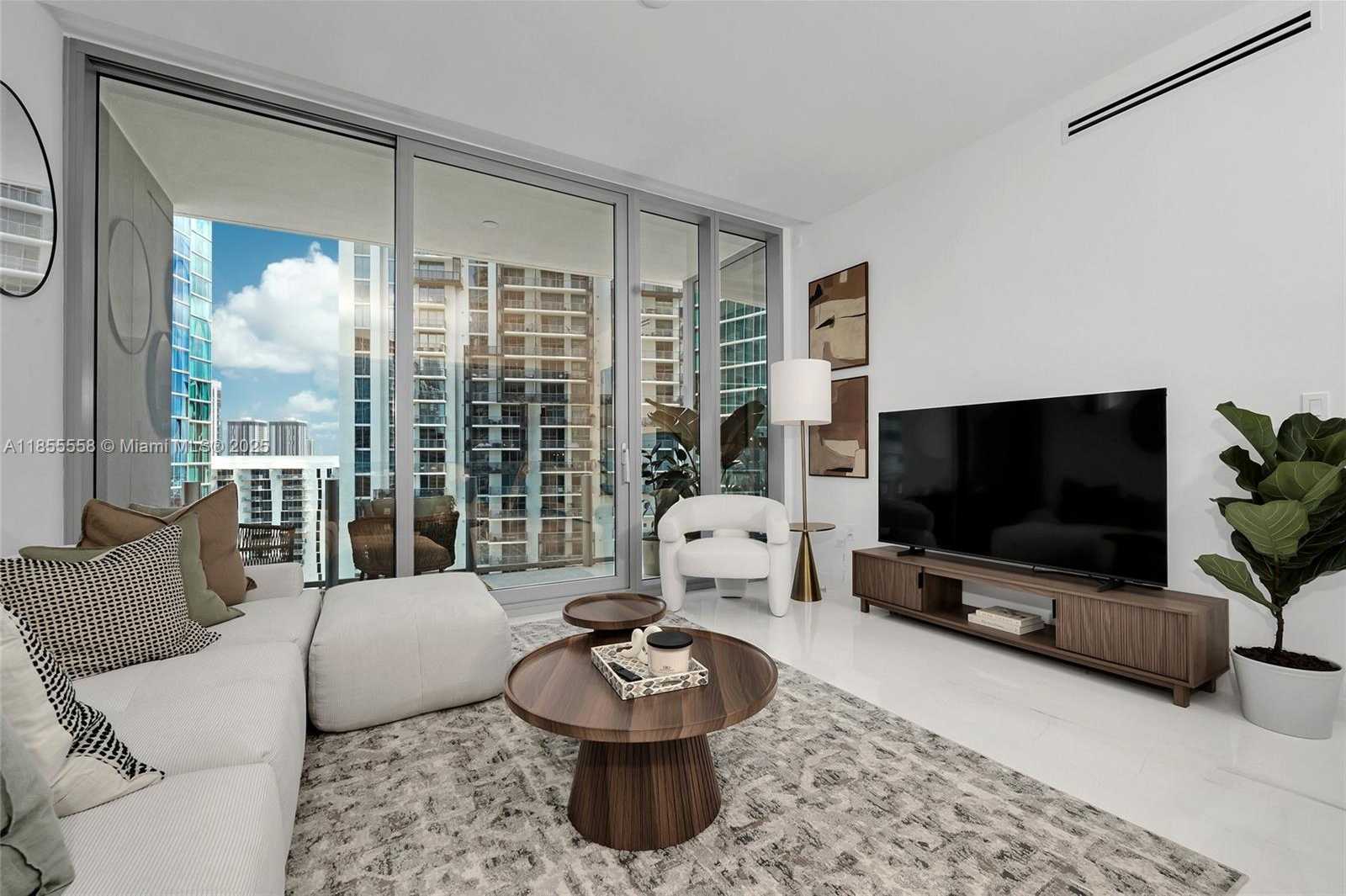 Small Image of 300 BISCAYNE BLVD WAY #2809, Miami Number 19