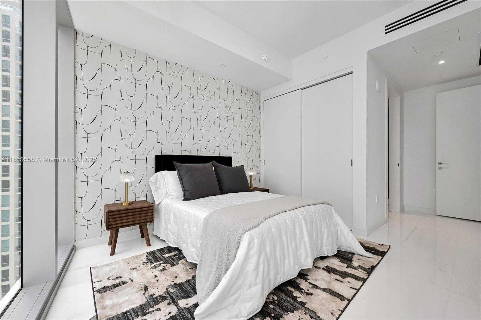 Small Image of 300 BISCAYNE BLVD WAY #2809, Miami Number 31