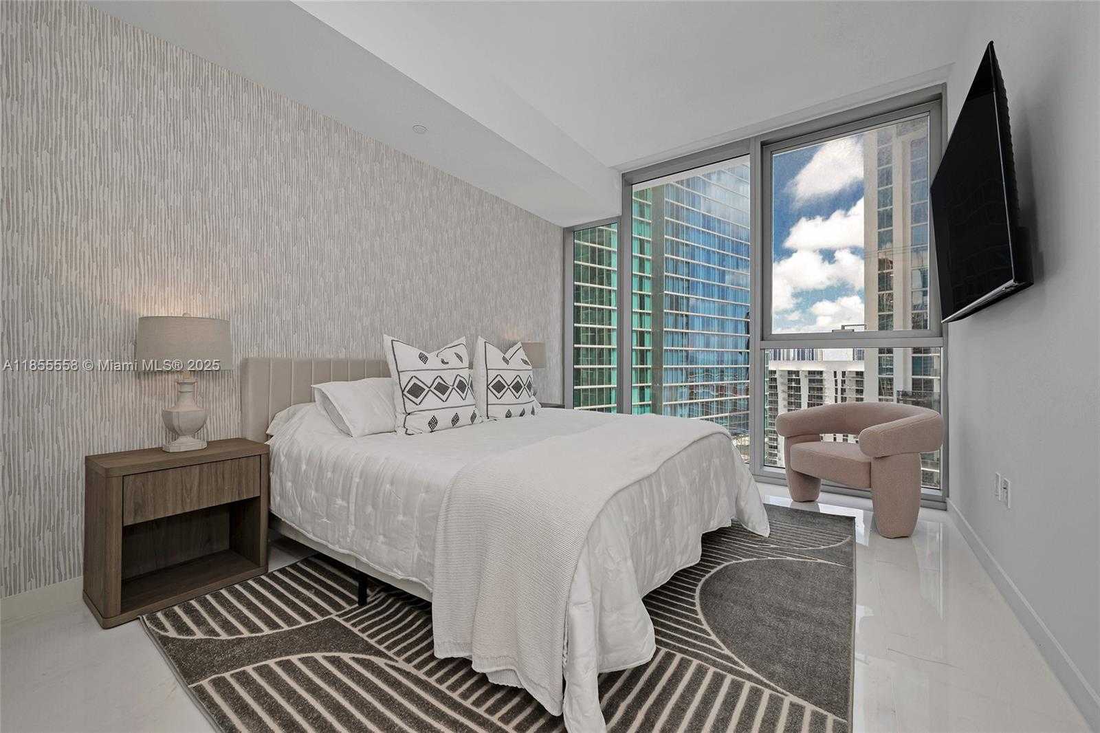 Small Image of 300 BISCAYNE BLVD WAY #2809, Miami Number 34