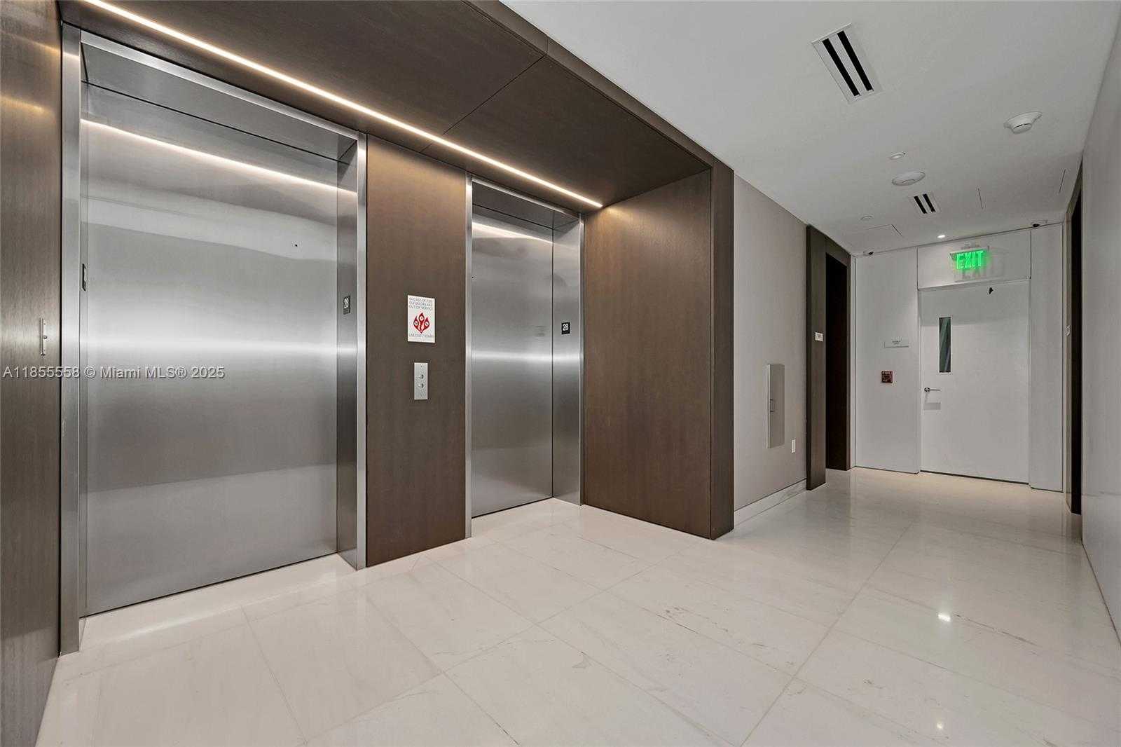 Small Image of 300 BISCAYNE BLVD WAY #2809, Miami Number 4