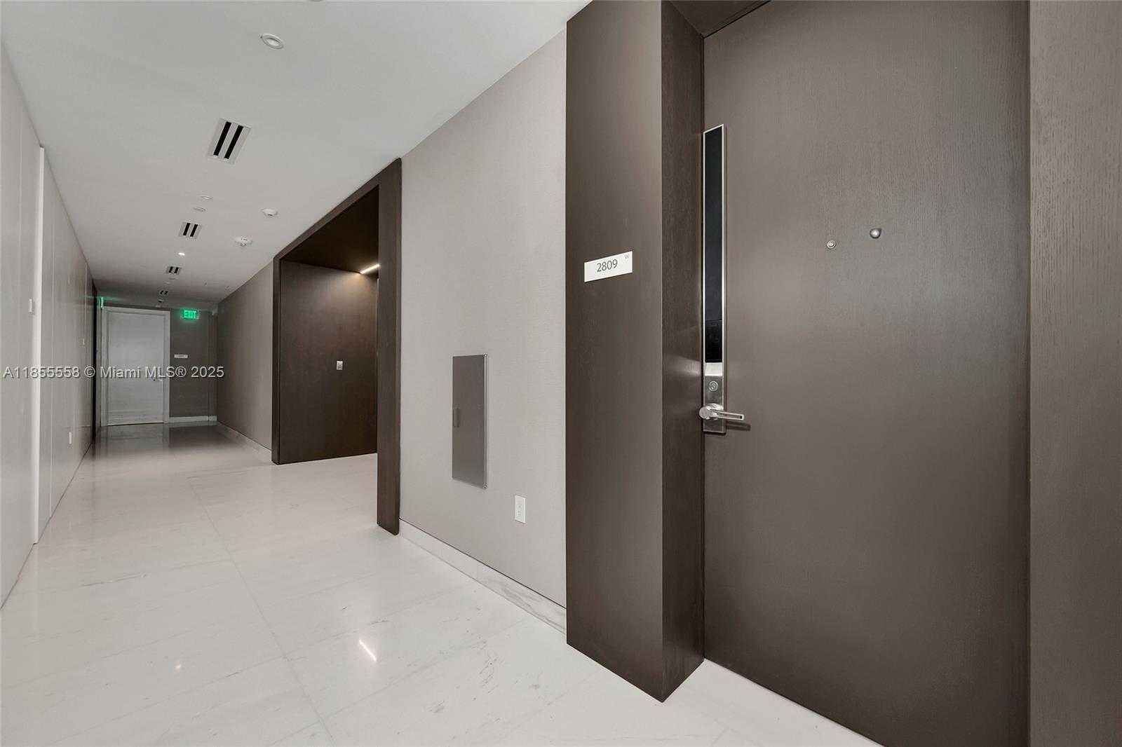Small Image of 300 BISCAYNE BLVD WAY #2809, Miami Number 5