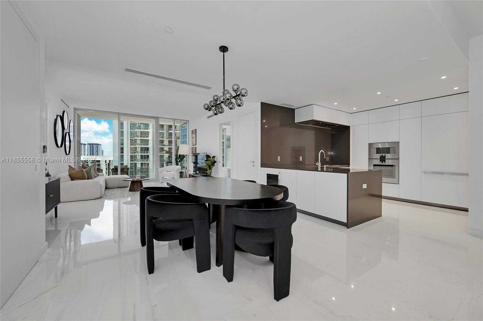 Small Image of 300 BISCAYNE BLVD WAY #2809, Miami Number 8