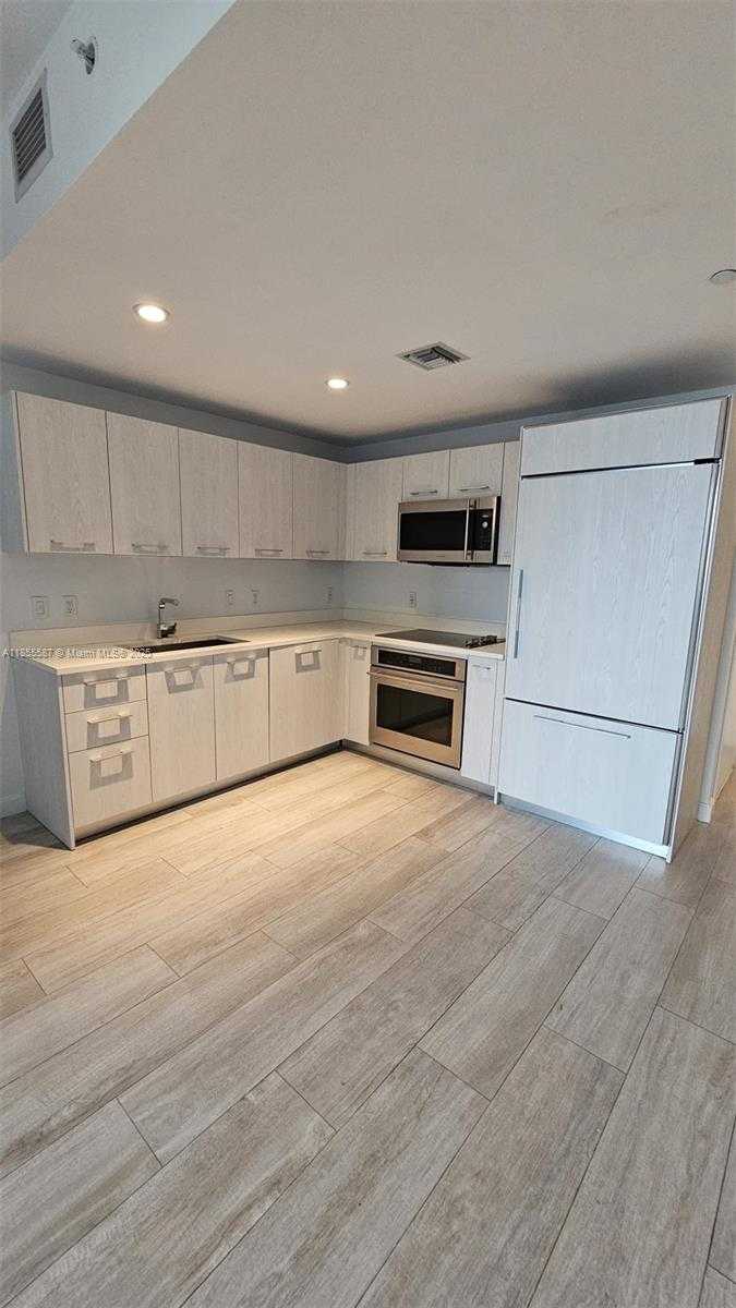 Small Image of 45 SOUTH WEST 9TH ST #2102, Miami Number 4