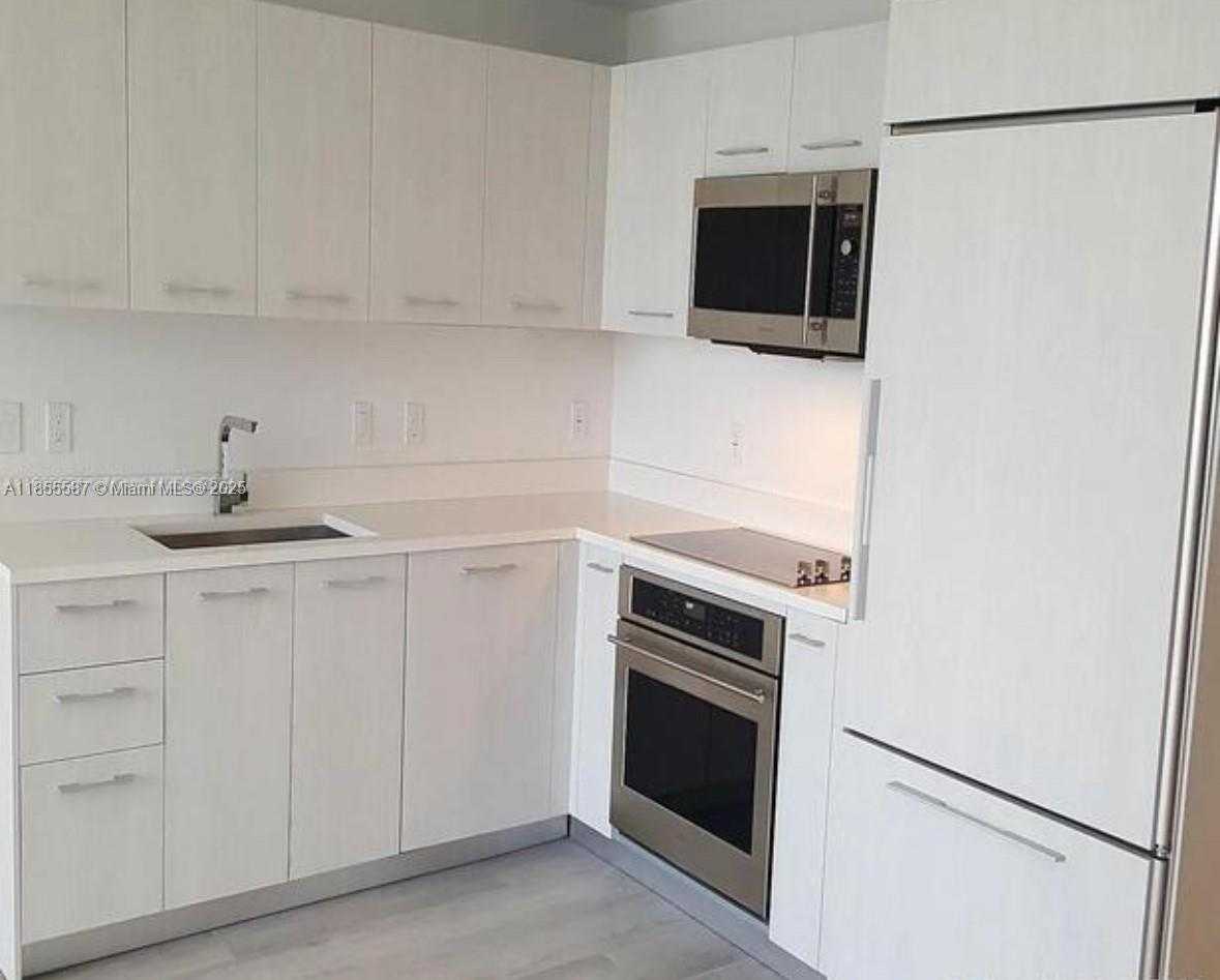 Small Image of 45 SOUTH WEST 9TH ST #2102, Miami Number 5