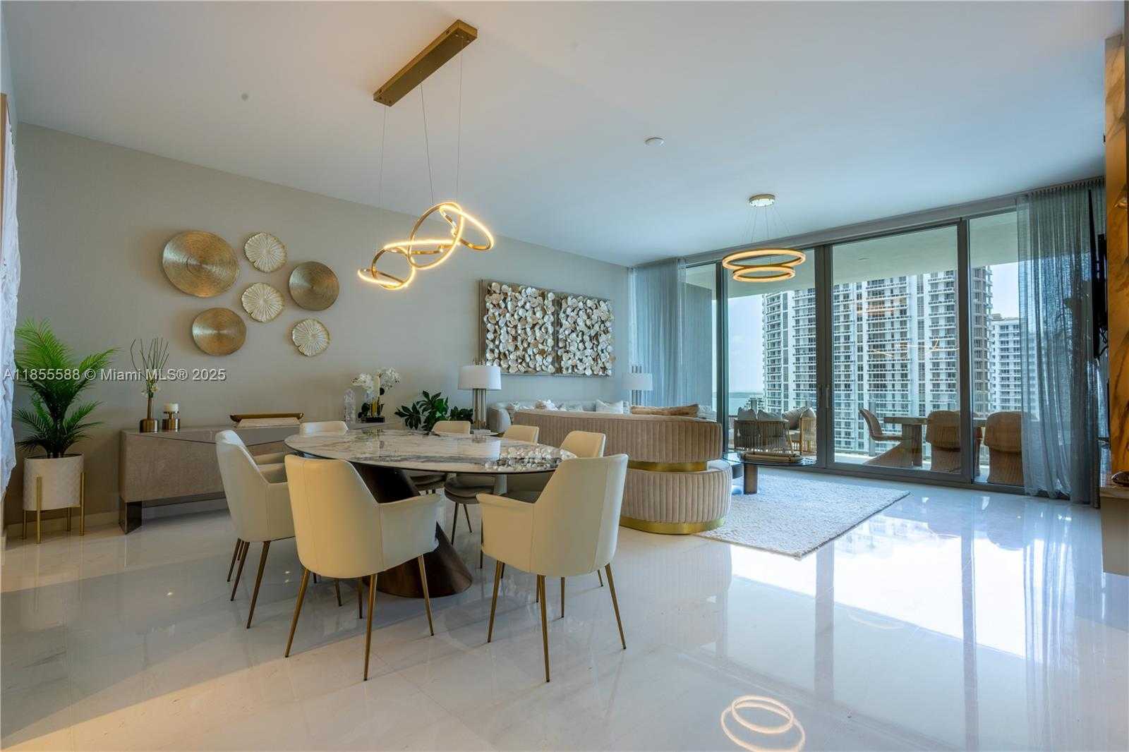 Small Image of 300 BISCAYNE BOULEVARD WAY #2203C, Miami Number 2