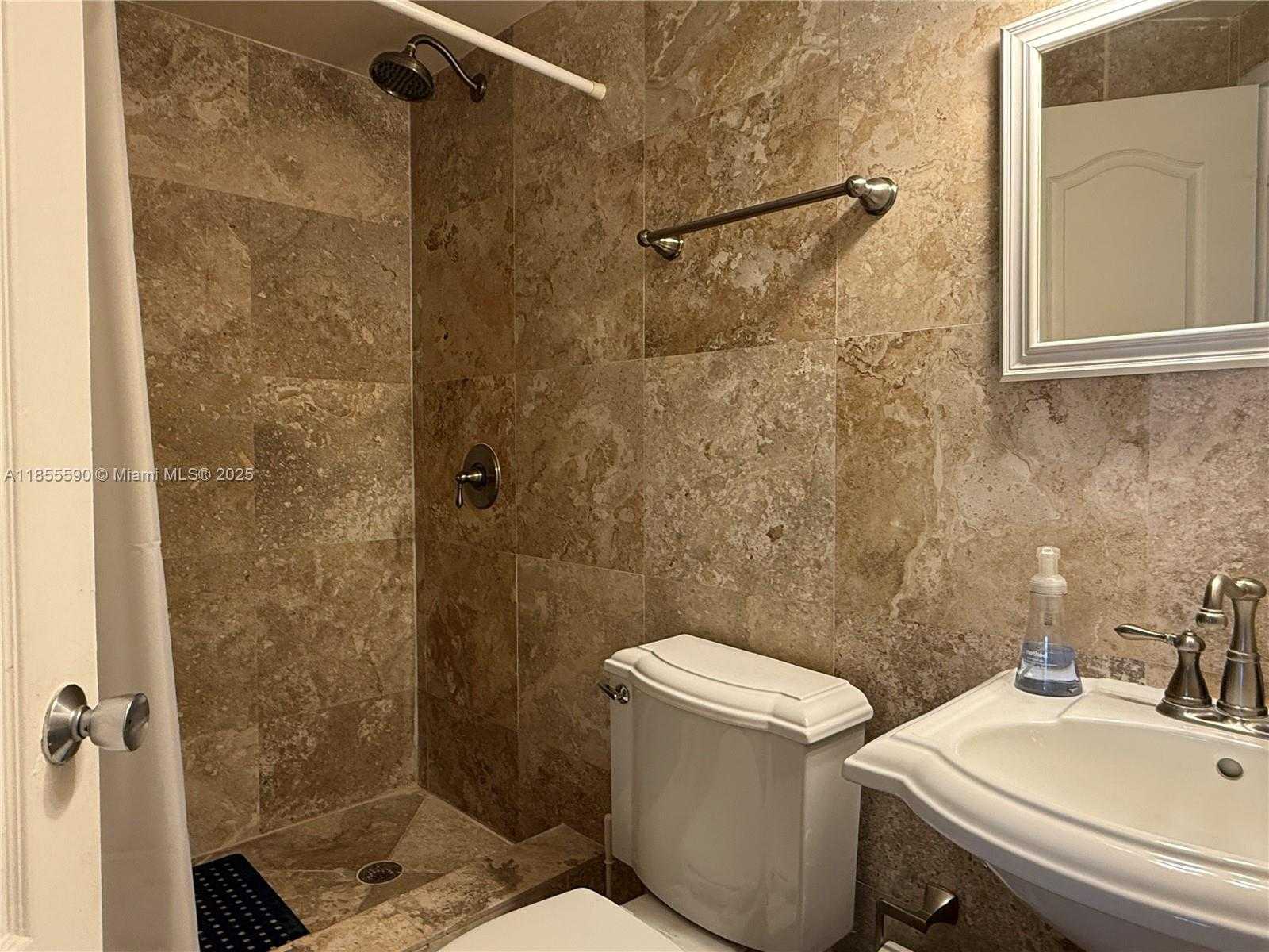 Small Image of 999 BRICKELL BAY DR #604, Miami Number 11