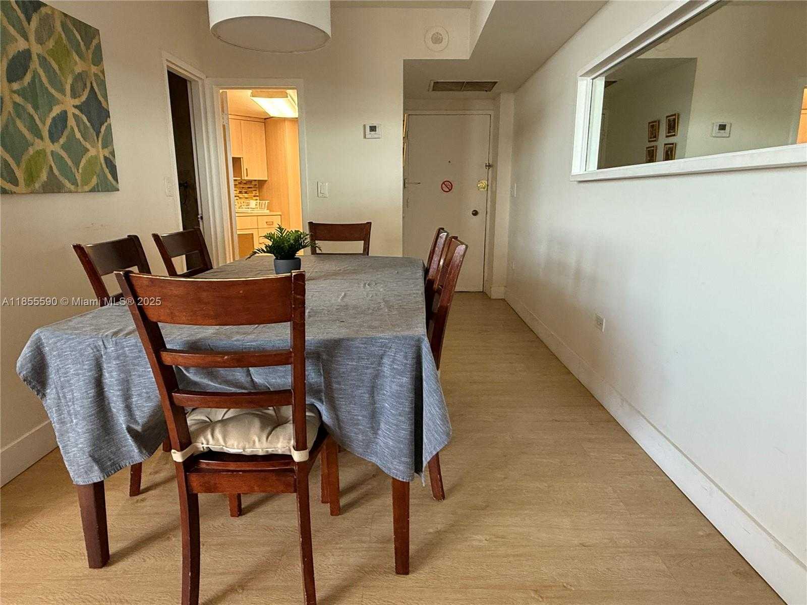 Small Image of 999 BRICKELL BAY DR #604, Miami Number 14