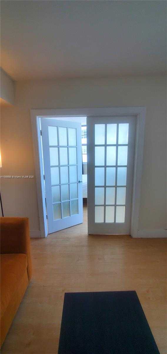 Small Image of 999 BRICKELL BAY DR #604, Miami Number 17