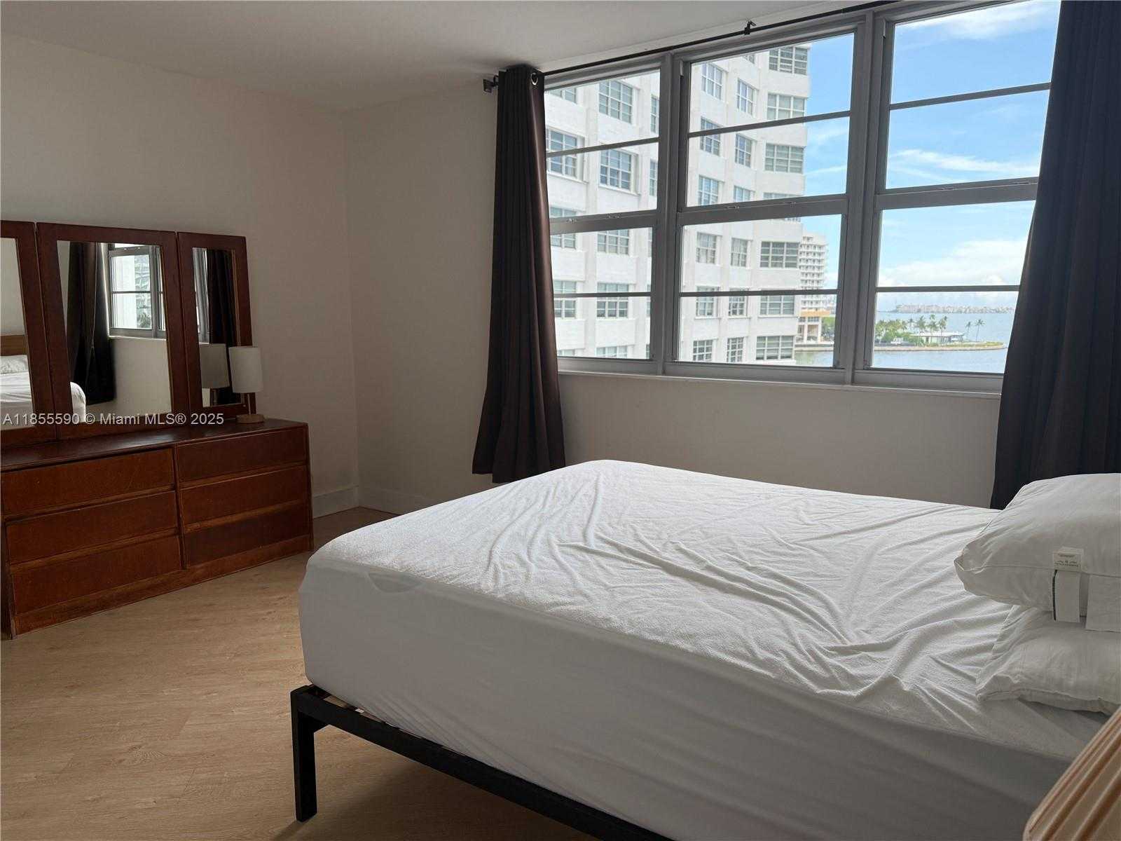 Small Image of 999 BRICKELL BAY DR #604, Miami Number 5