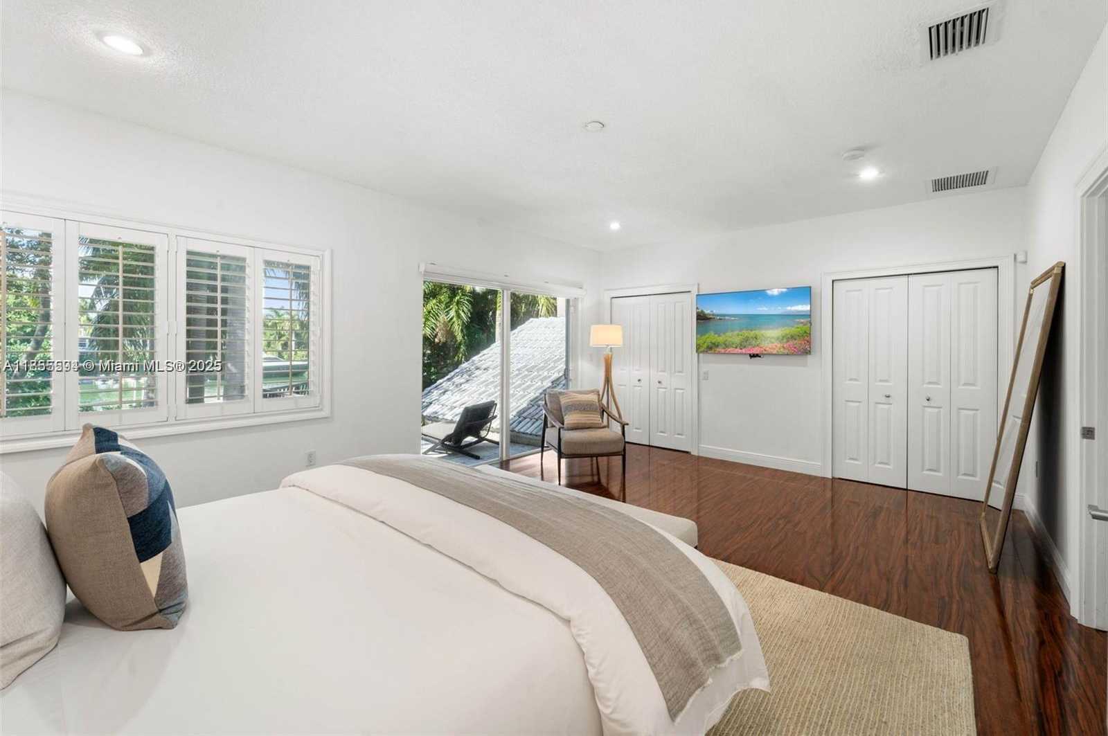 Small Image of 6300 ALLISON RD, Miami Beach Number 53
