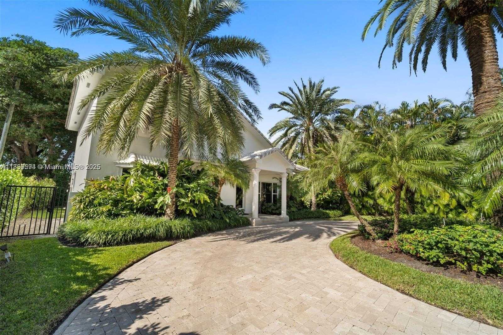 Small Image of 6300 ALLISON RD, Miami Beach Number 6