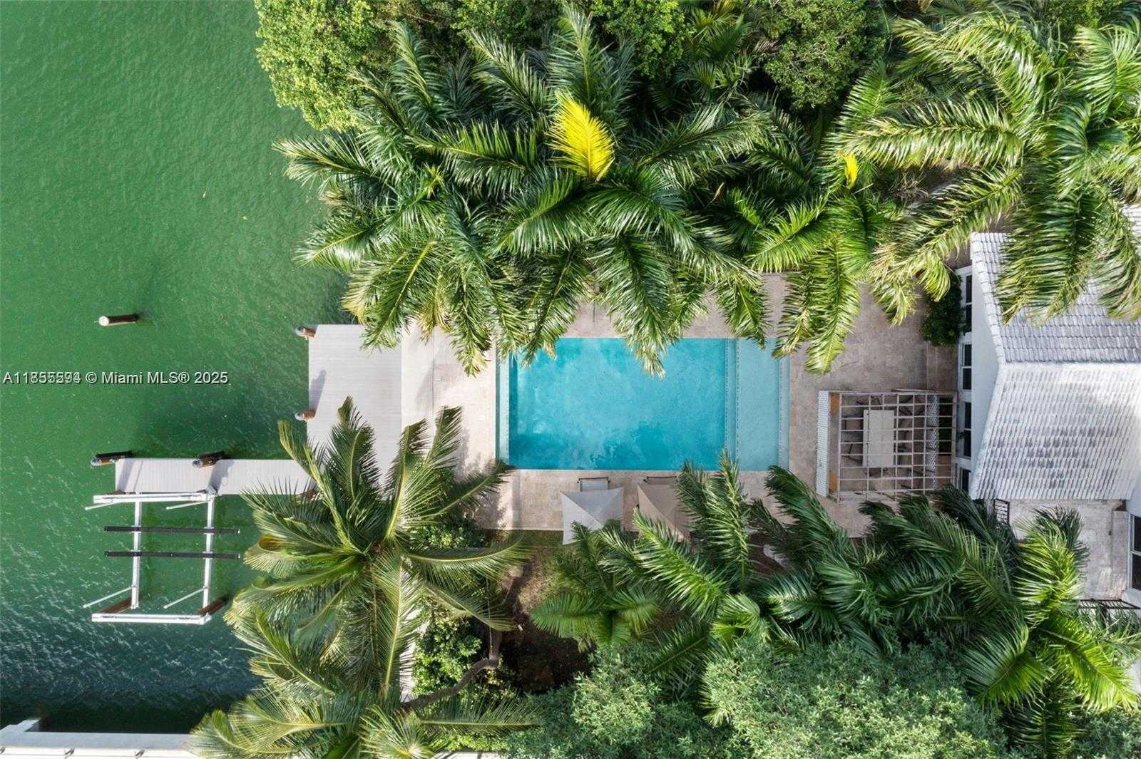 Small Image of 6300 ALLISON RD, Miami Beach Number 8