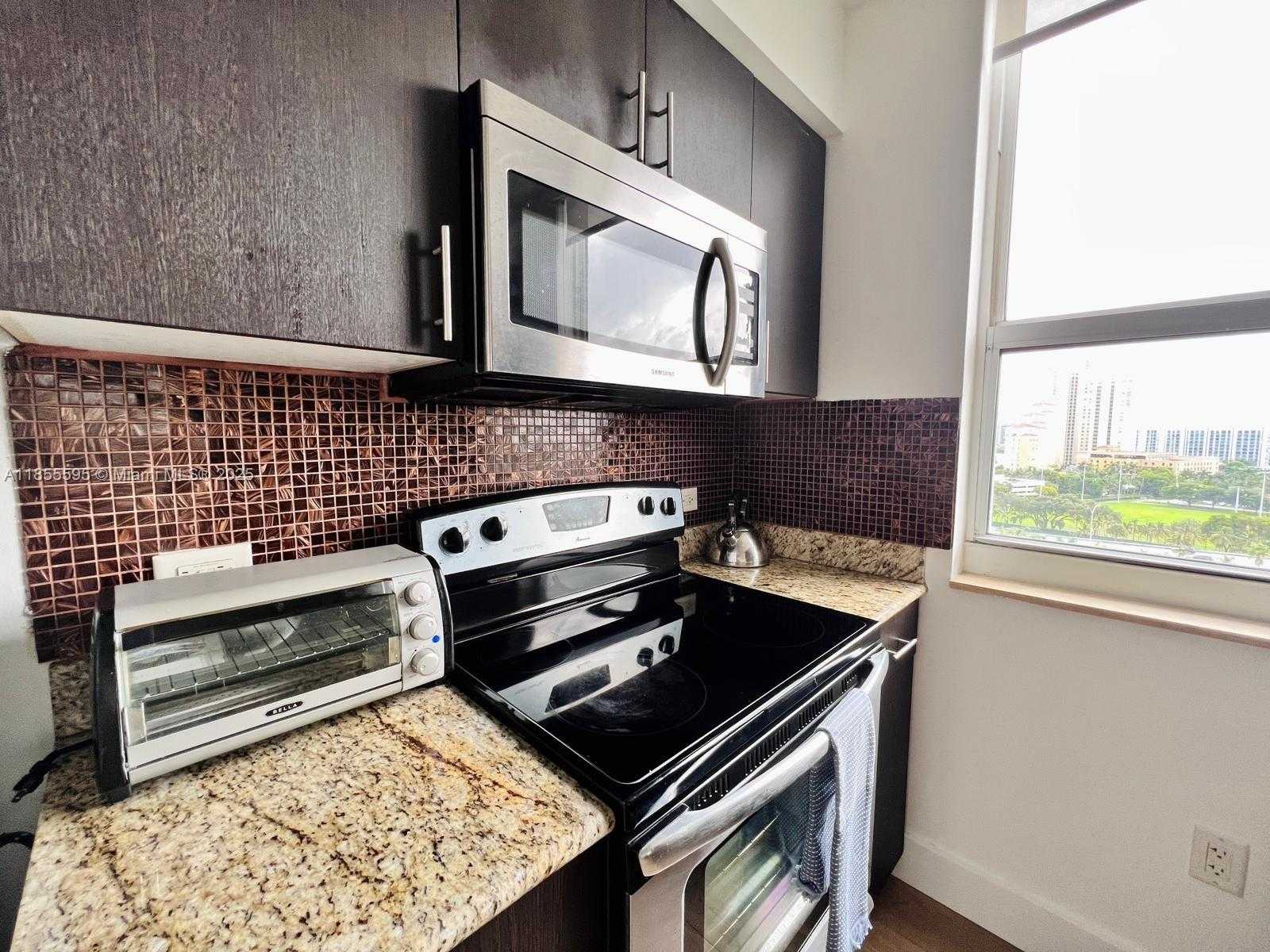 Small Image of 19501 WEST COUNTRY CLUB DR #1408, Aventura Number 14