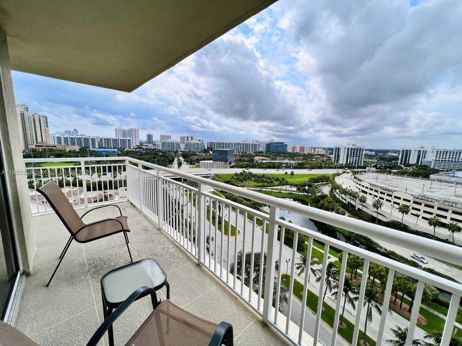 Small Image of 19501 WEST COUNTRY CLUB DR #1408, Aventura Number 2