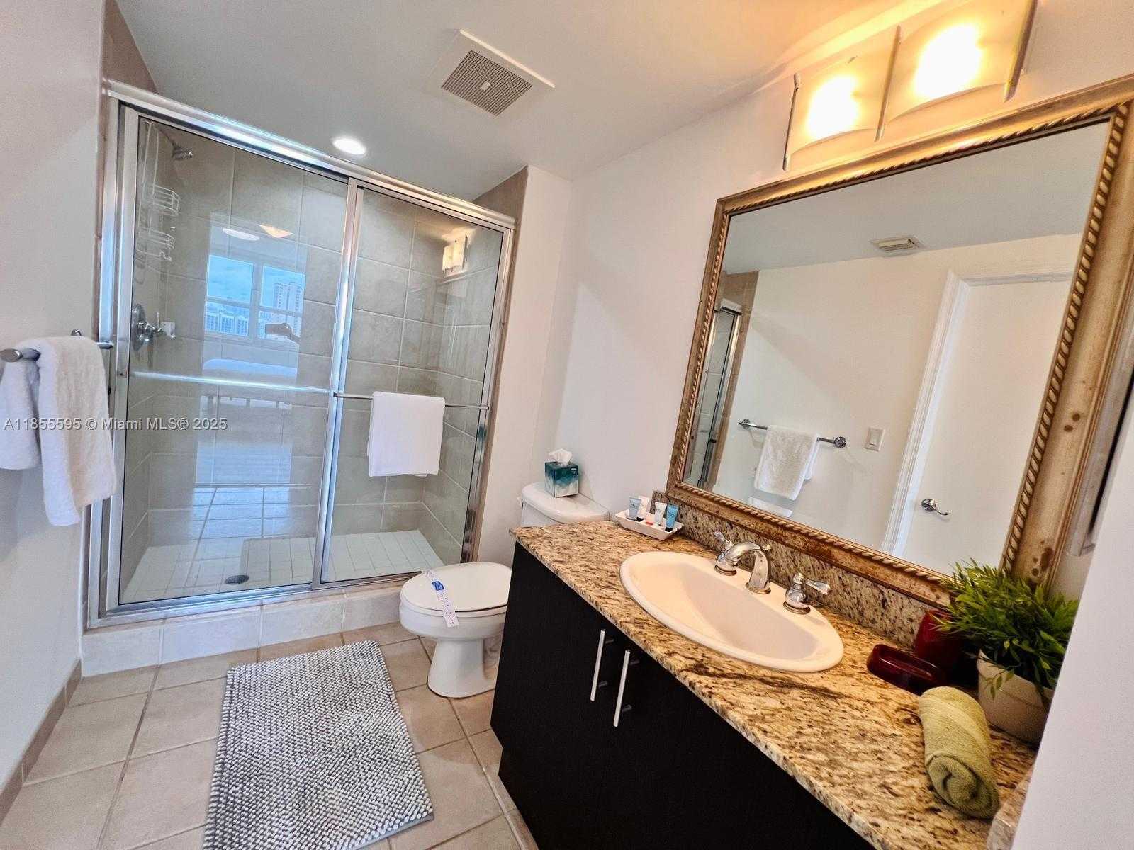 Small Image of 19501 WEST COUNTRY CLUB DR #1408, Aventura Number 23