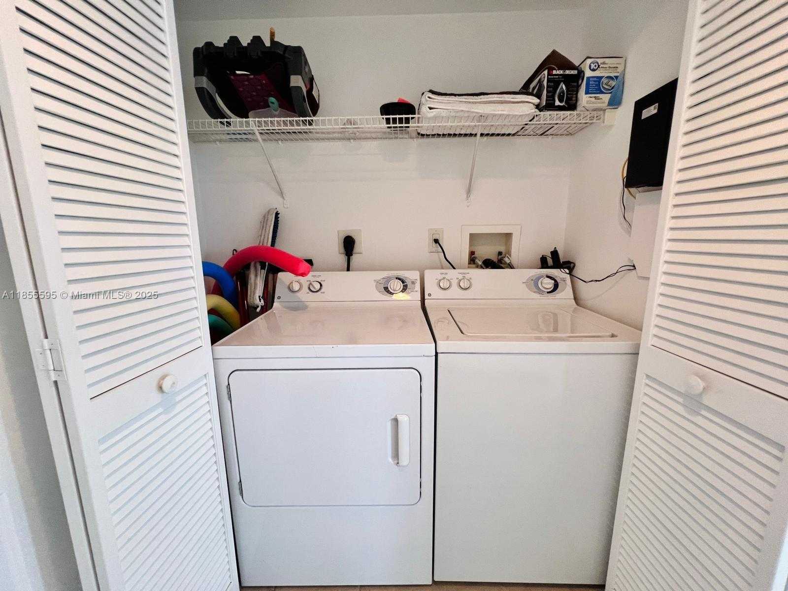 Small Image of 19501 WEST COUNTRY CLUB DR #1408, Aventura Number 24