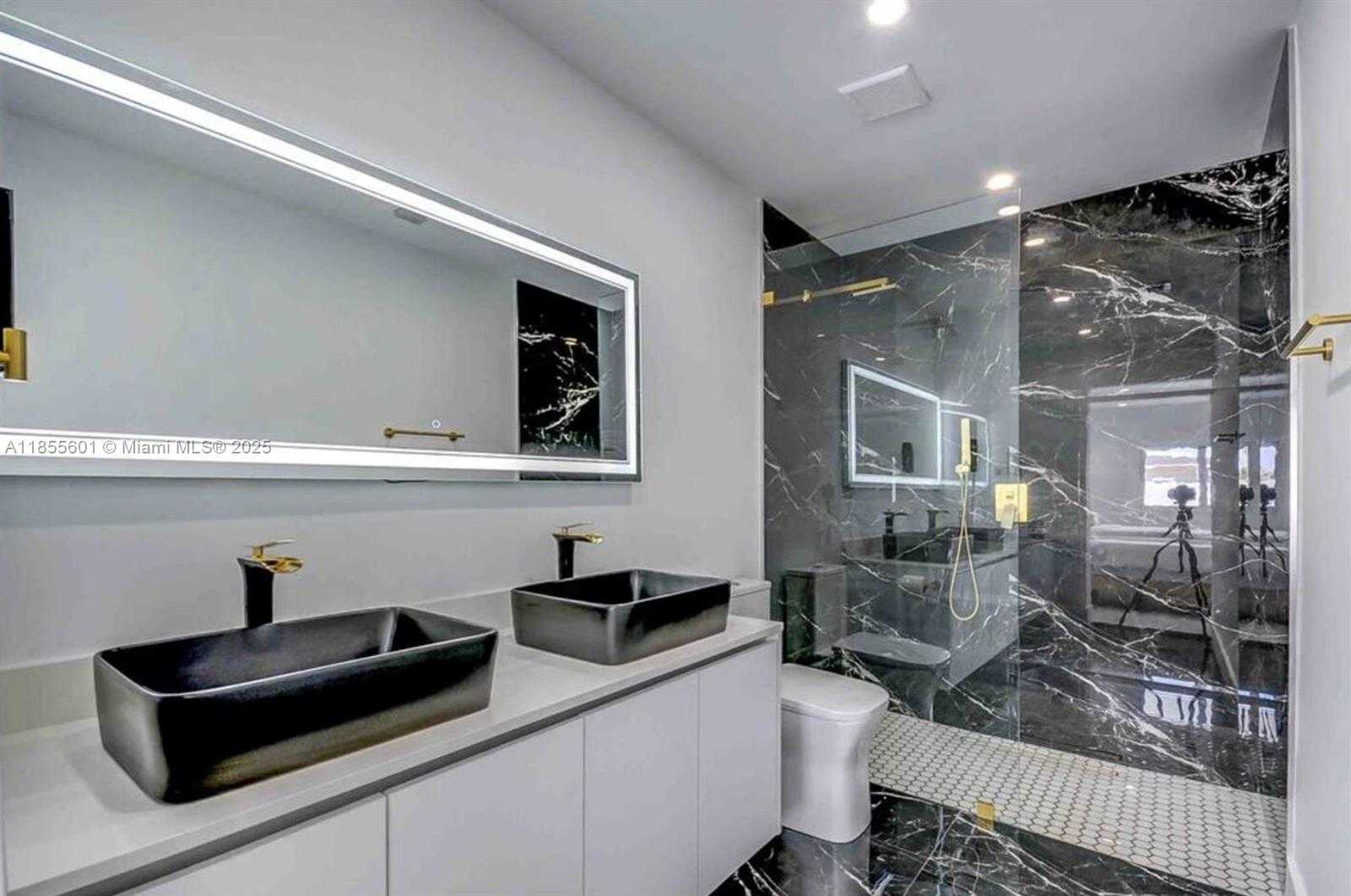 Small Image of 3530 SOUTH WEST 104TH AVE, Miami Number 21