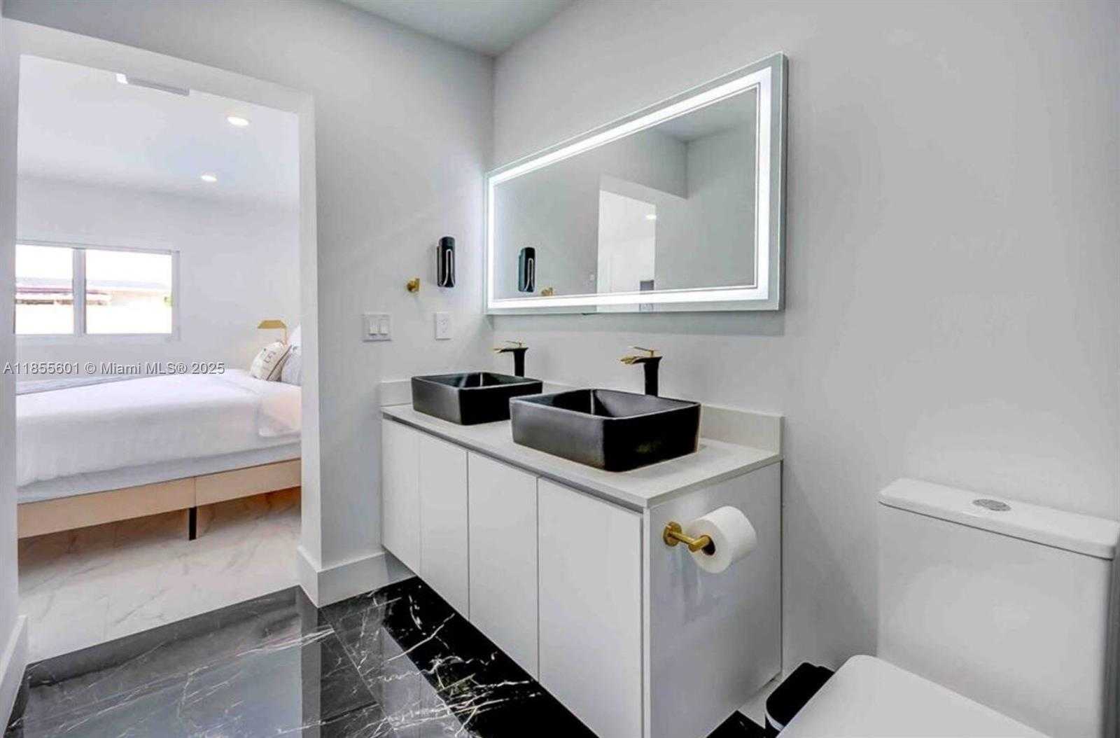 Small Image of 3530 SOUTH WEST 104TH AVE, Miami Number 22