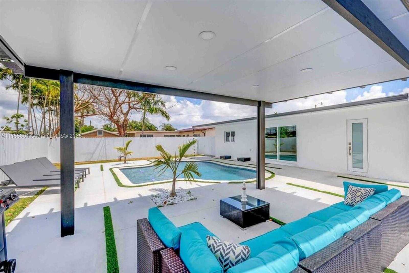 Small Image of 3530 SOUTH WEST 104TH AVE, Miami Number 5
