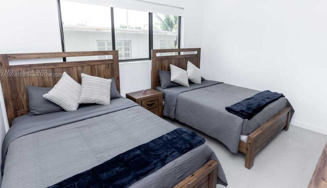 Small Image of 7101 NORTH EAST 4TH CT, Miami Number 22