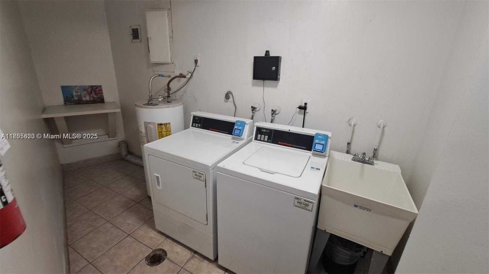 Small Image of 1801 SOUTH OCEAN DR #833, Hallandale Beach Number 10
