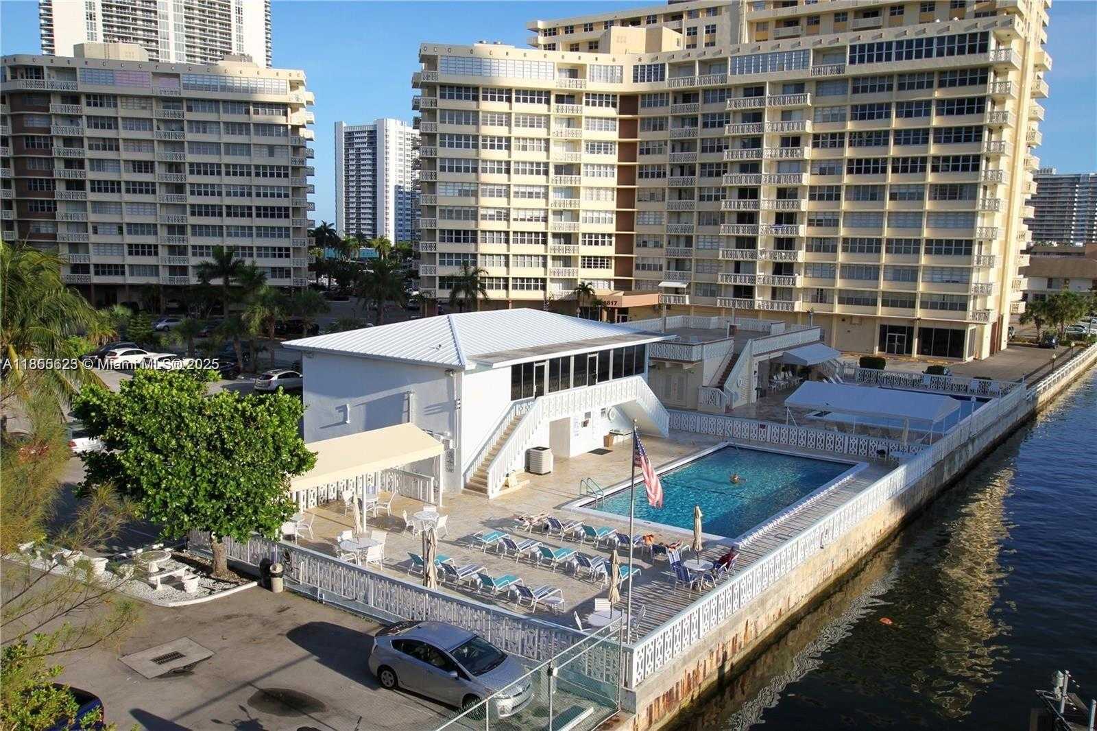 Small Image of 1801 SOUTH OCEAN DR #833, Hallandale Beach Number 12