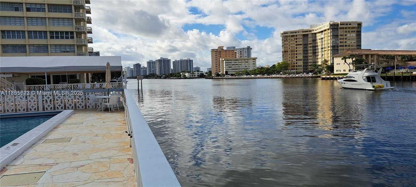 Small Image of 1801 SOUTH OCEAN DR #833, Hallandale Beach Number 15