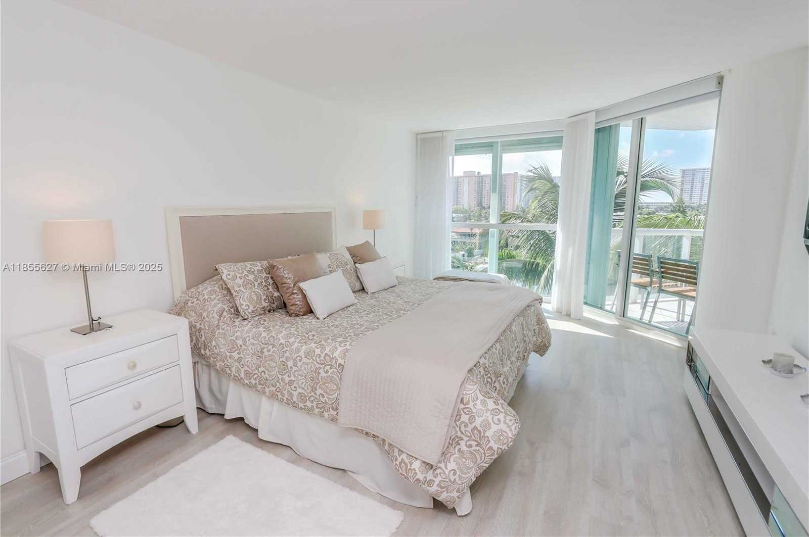 Small Image of 16500 COLLINS AVE #454, Sunny Isles Beach Number 11