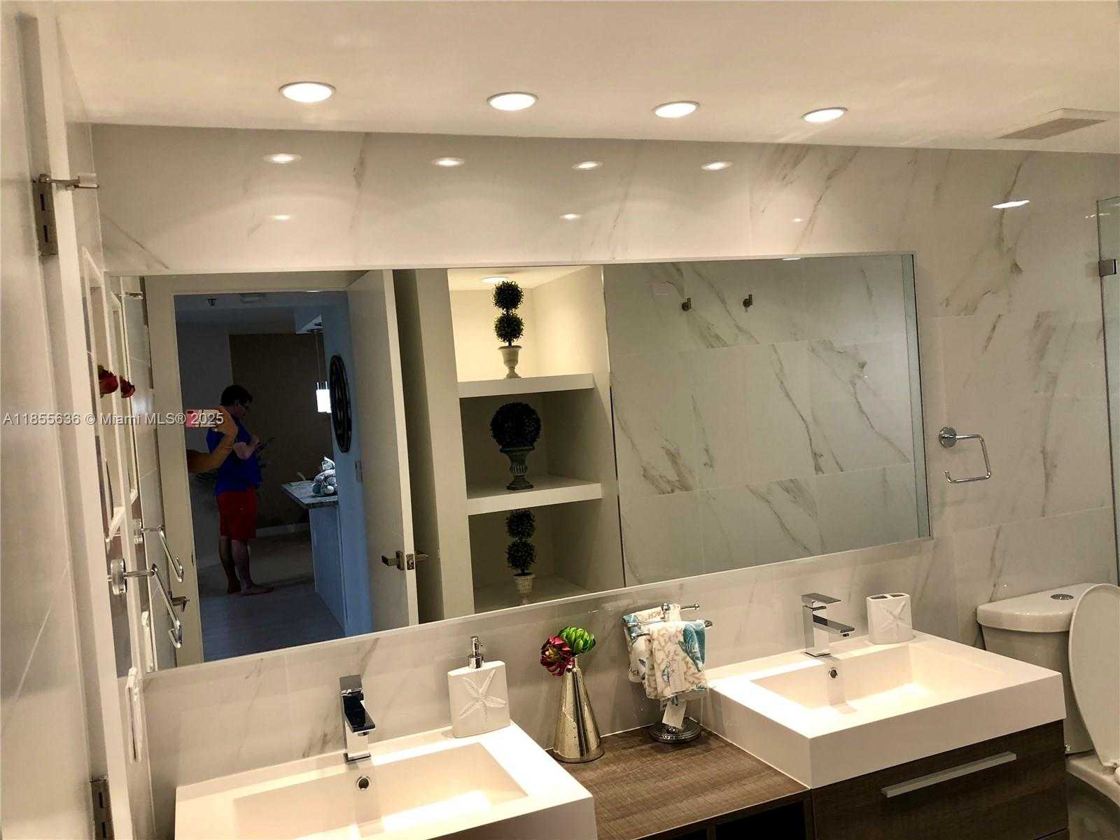Small Image of 19999 EAST COUNTRY CLUB DR #1405, Aventura Number 18