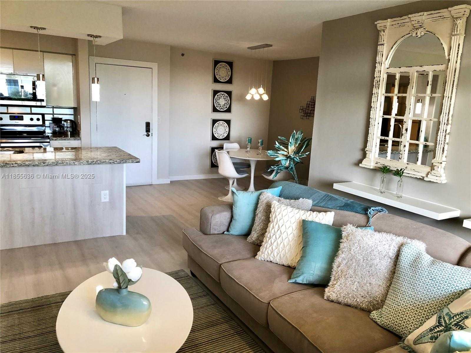 Small Image of 19999 EAST COUNTRY CLUB DR #1405, Aventura Number 2