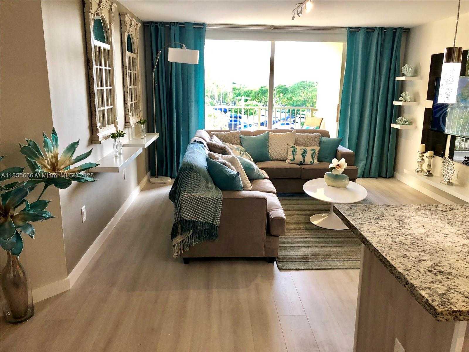 Small Image of 19999 EAST COUNTRY CLUB DR #1405, Aventura Number 3