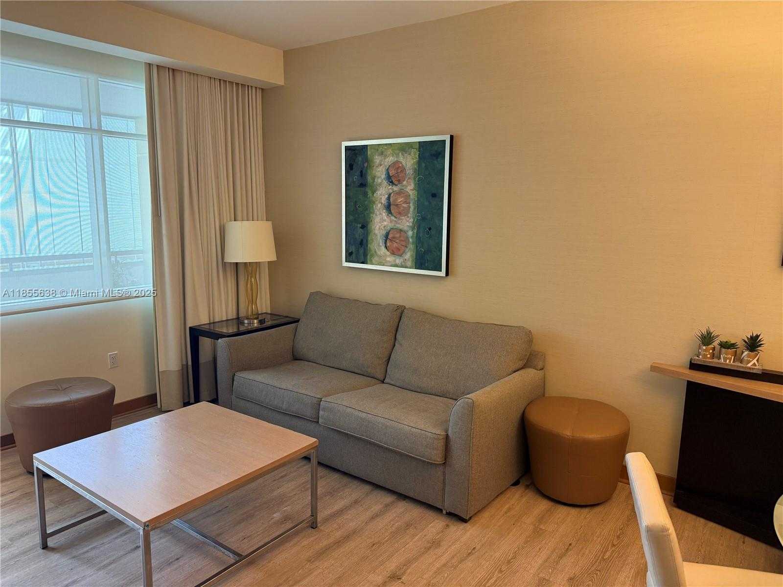 Small Image of 1395 BRICKELL AVE #3211, Miami Number 8