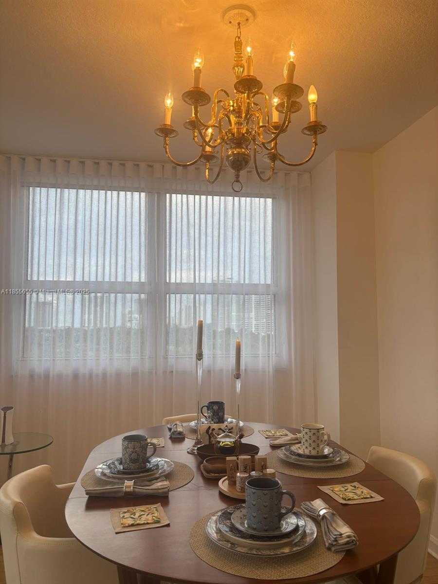 Small Image of 19501 WEST COUNTRY CLUB DR #714, Aventura Number 11