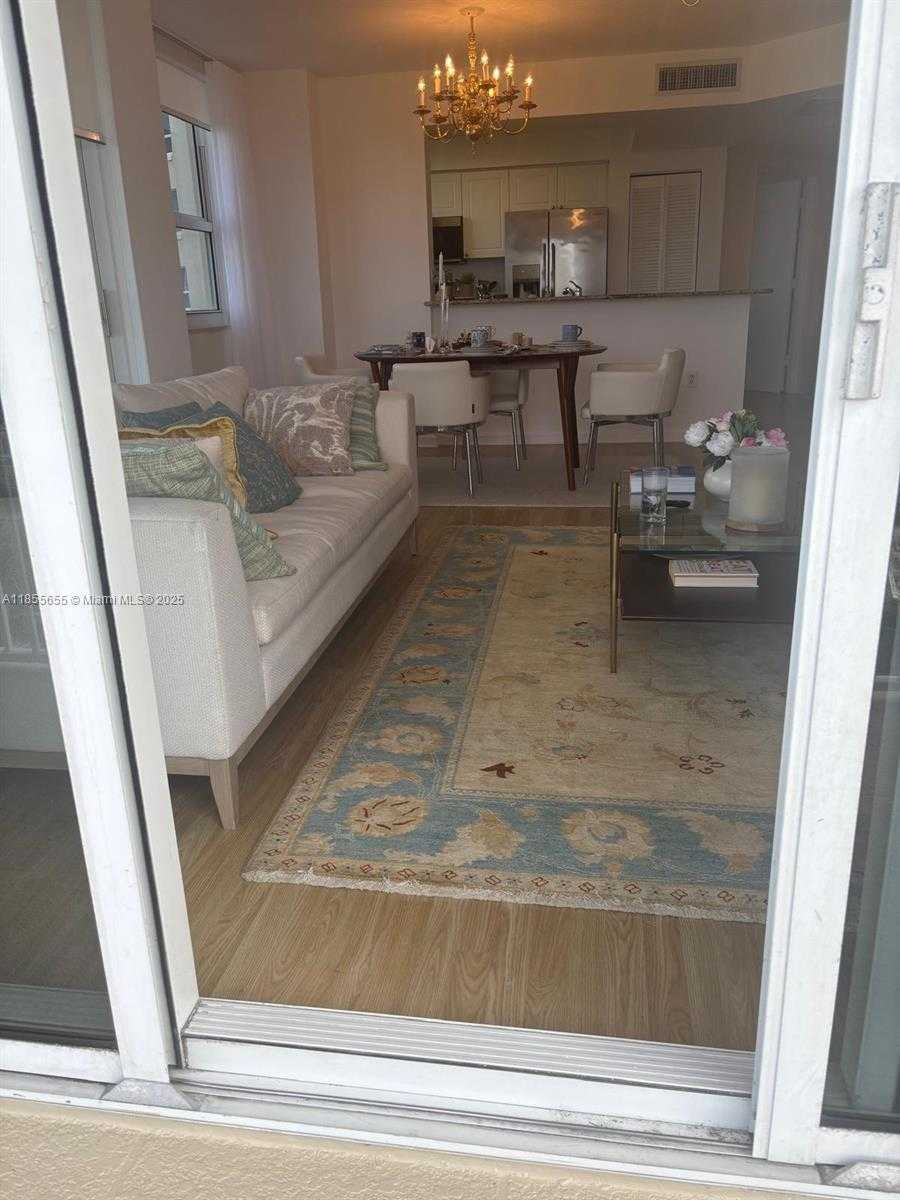 Small Image of 19501 WEST COUNTRY CLUB DR #714, Aventura Number 15