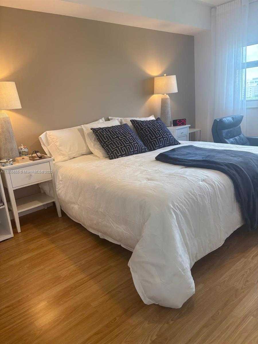 Small Image of 19501 WEST COUNTRY CLUB DR #714, Aventura Number 16