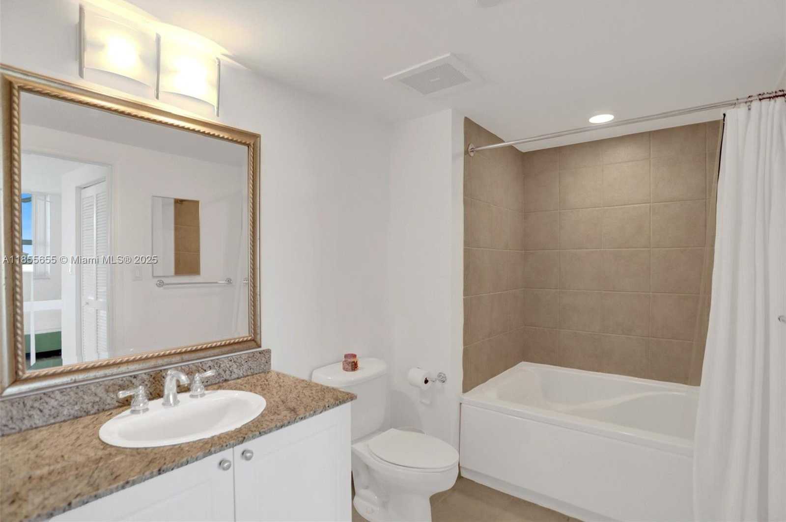 Small Image of 19501 WEST COUNTRY CLUB DR #714, Aventura Number 22