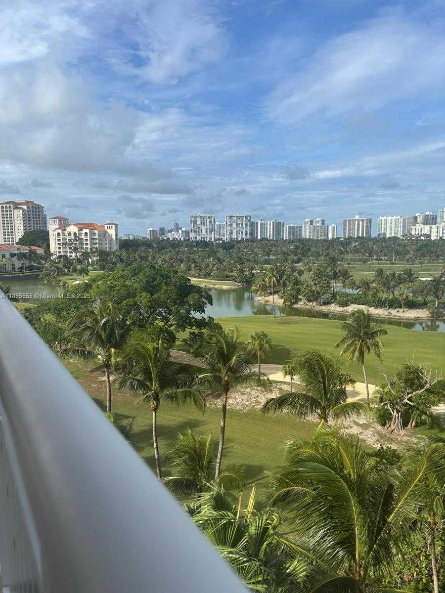 Small Image of 19501 WEST COUNTRY CLUB DR #714, Aventura Number 6