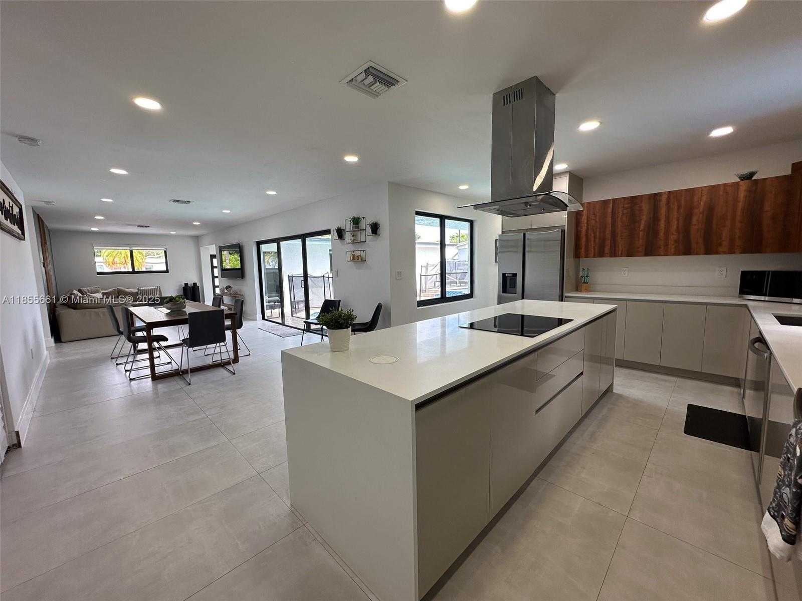 Small Image of 9426 CARIBBEAN BLVD, Cutler Bay Number 11