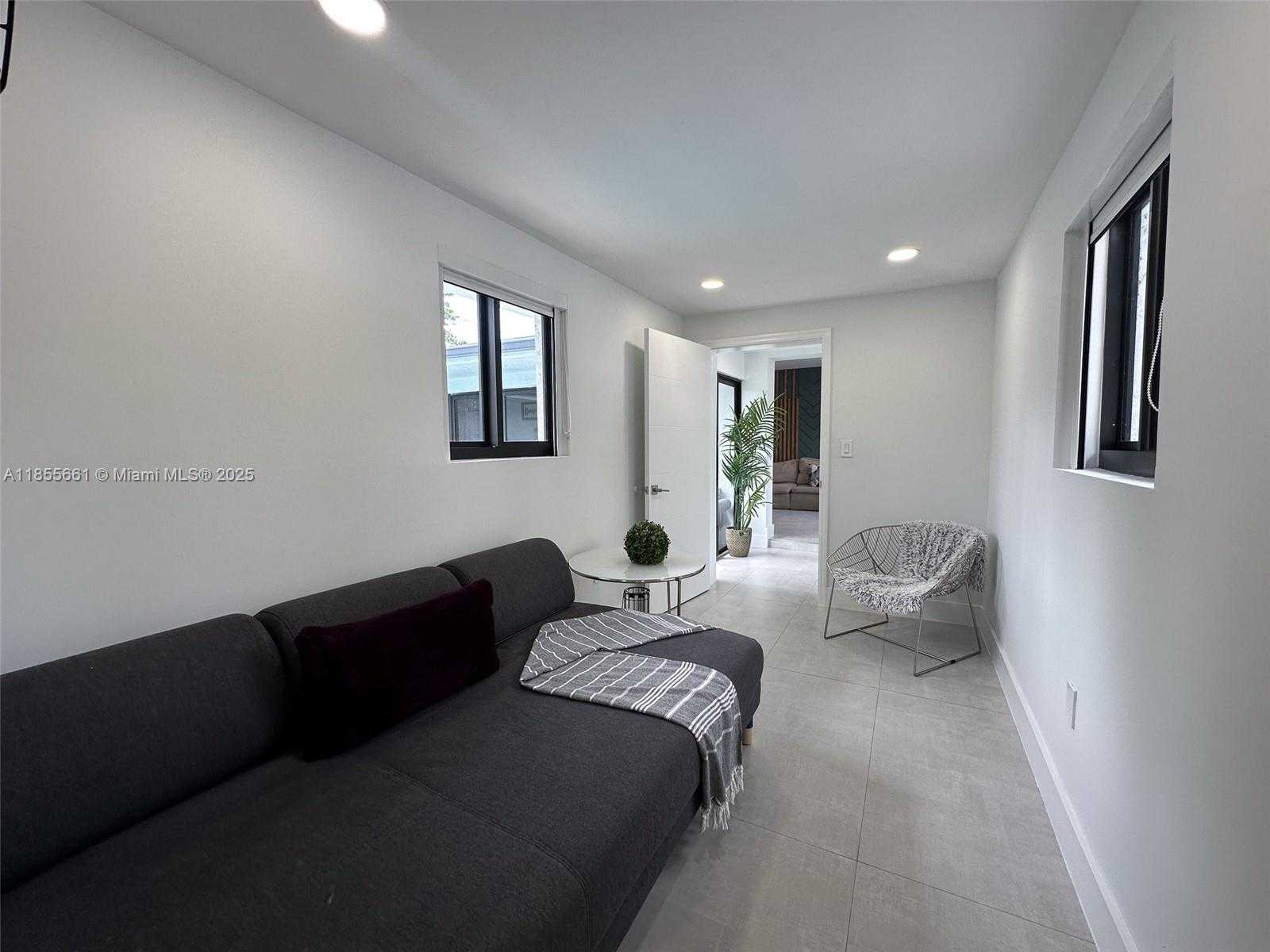 Small Image of 9426 CARIBBEAN BLVD, Cutler Bay Number 19