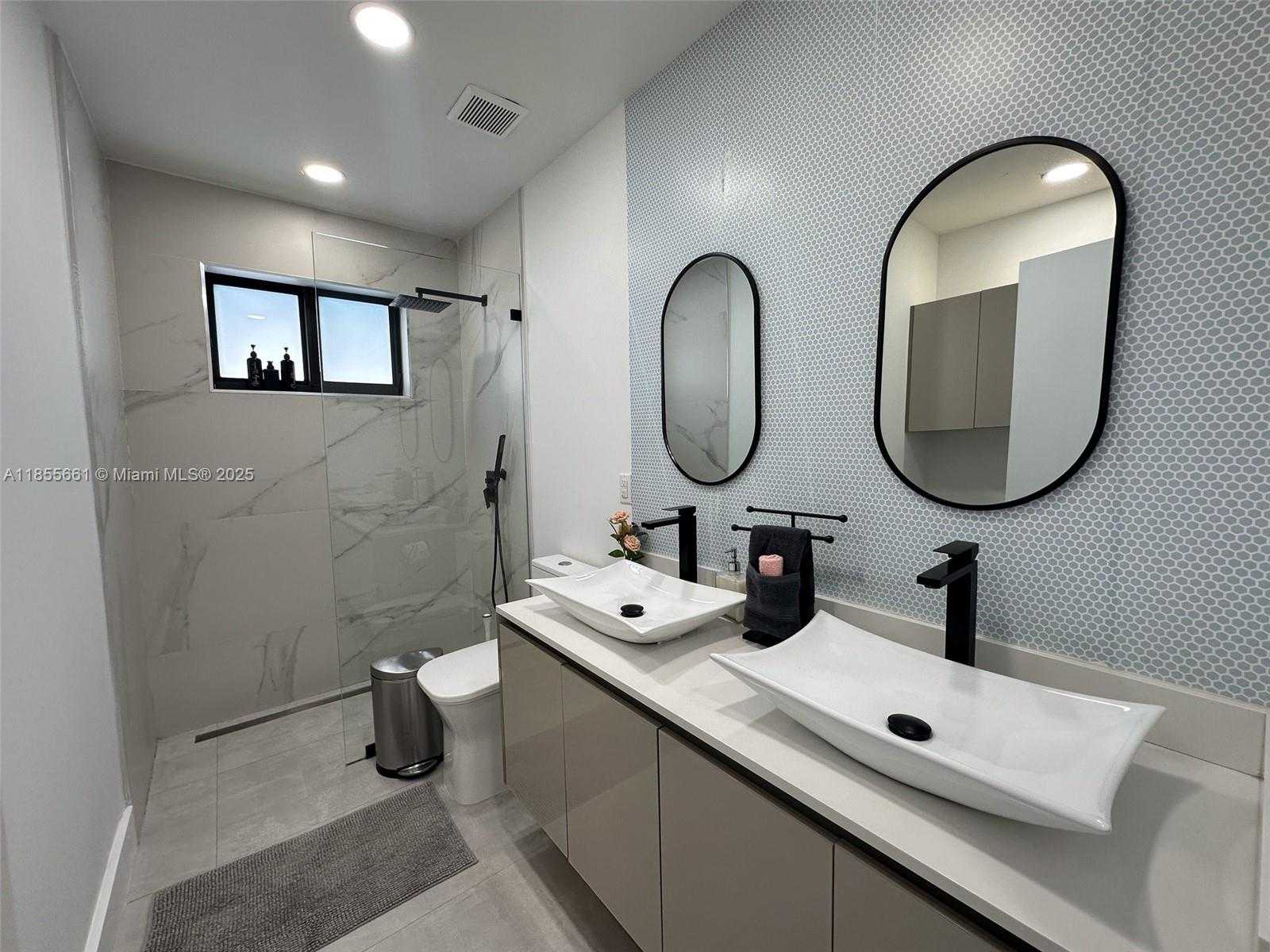 Small Image of 9426 CARIBBEAN BLVD, Cutler Bay Number 27