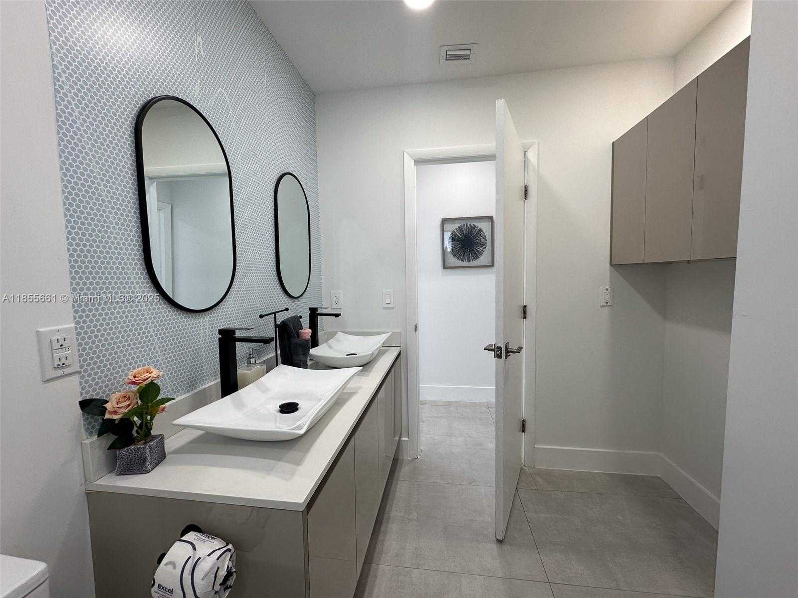 Small Image of 9426 CARIBBEAN BLVD, Cutler Bay Number 28