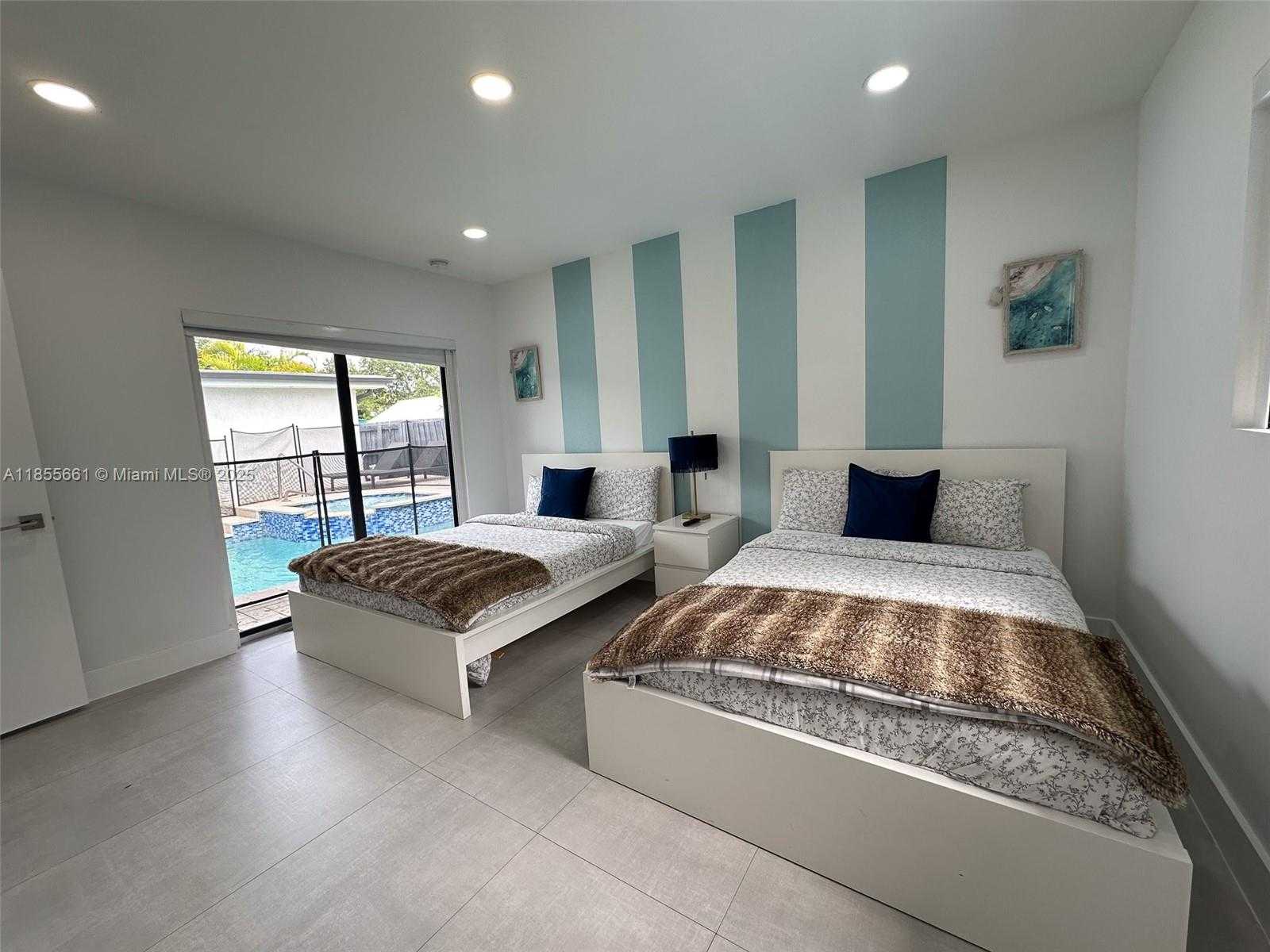 Small Image of 9426 CARIBBEAN BLVD, Cutler Bay Number 30