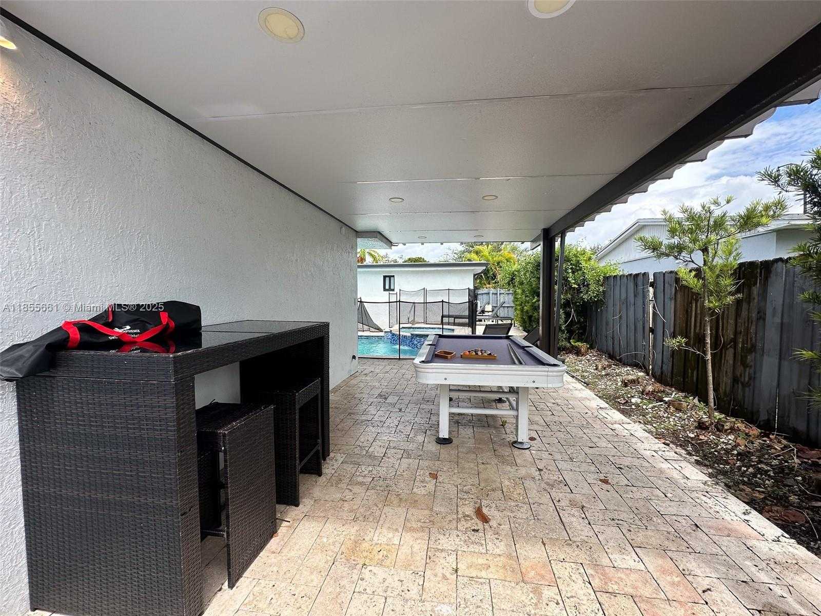 Small Image of 9426 CARIBBEAN BLVD, Cutler Bay Number 38