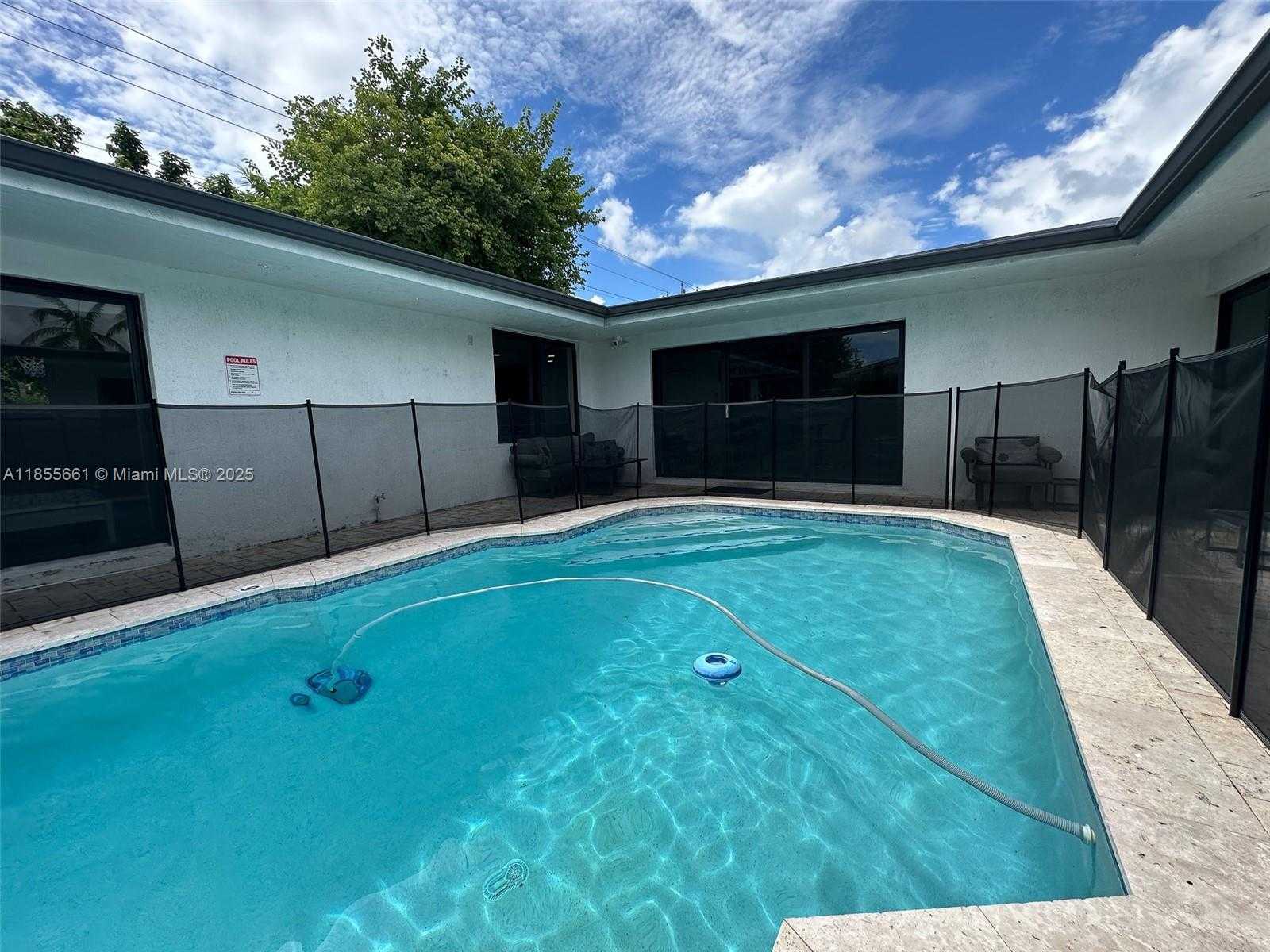 Small Image of 9426 CARIBBEAN BLVD, Cutler Bay Number 42