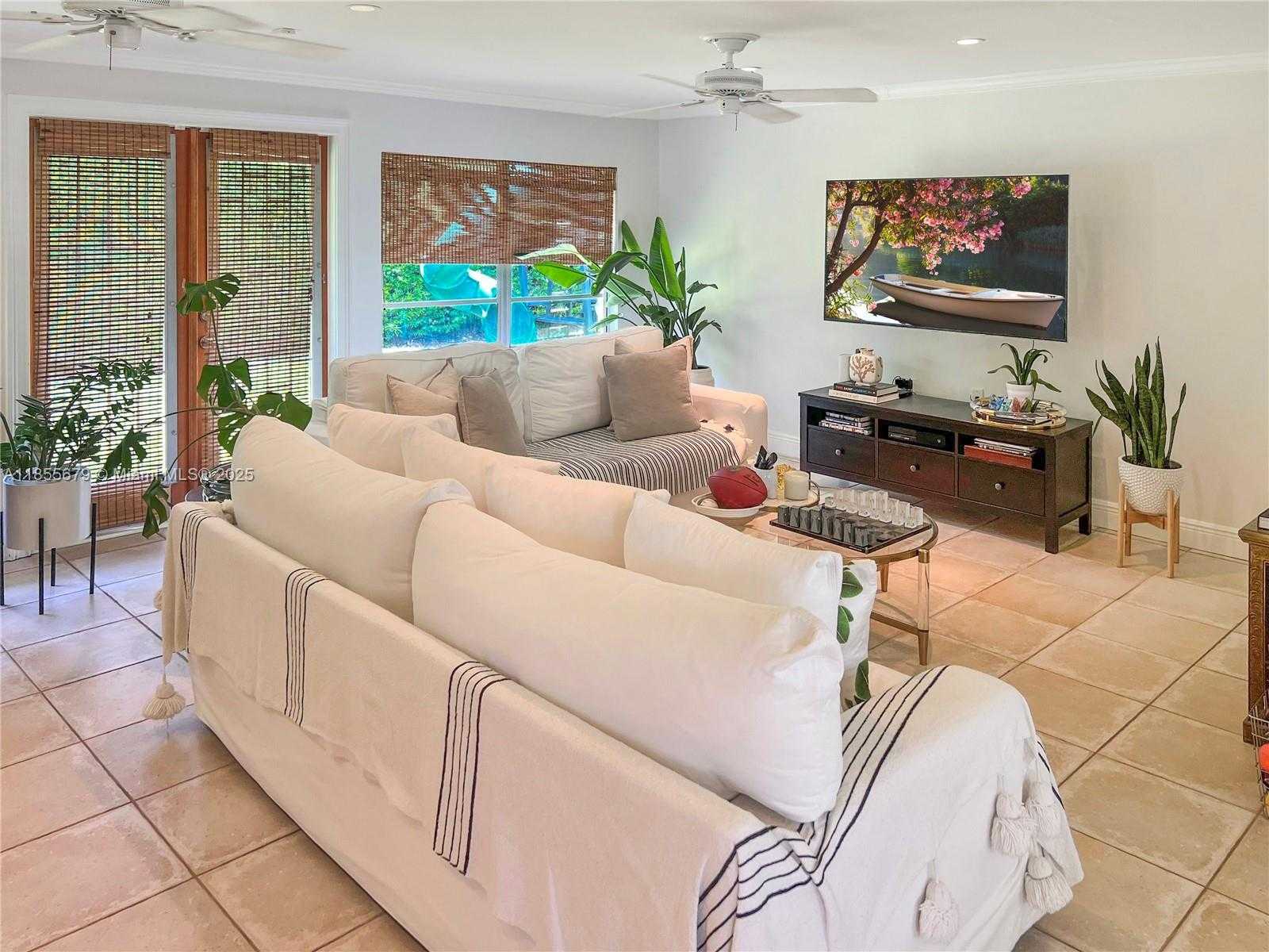 Small Image of 4611 SOUTH WEST 82ND CT, Miami Number 12