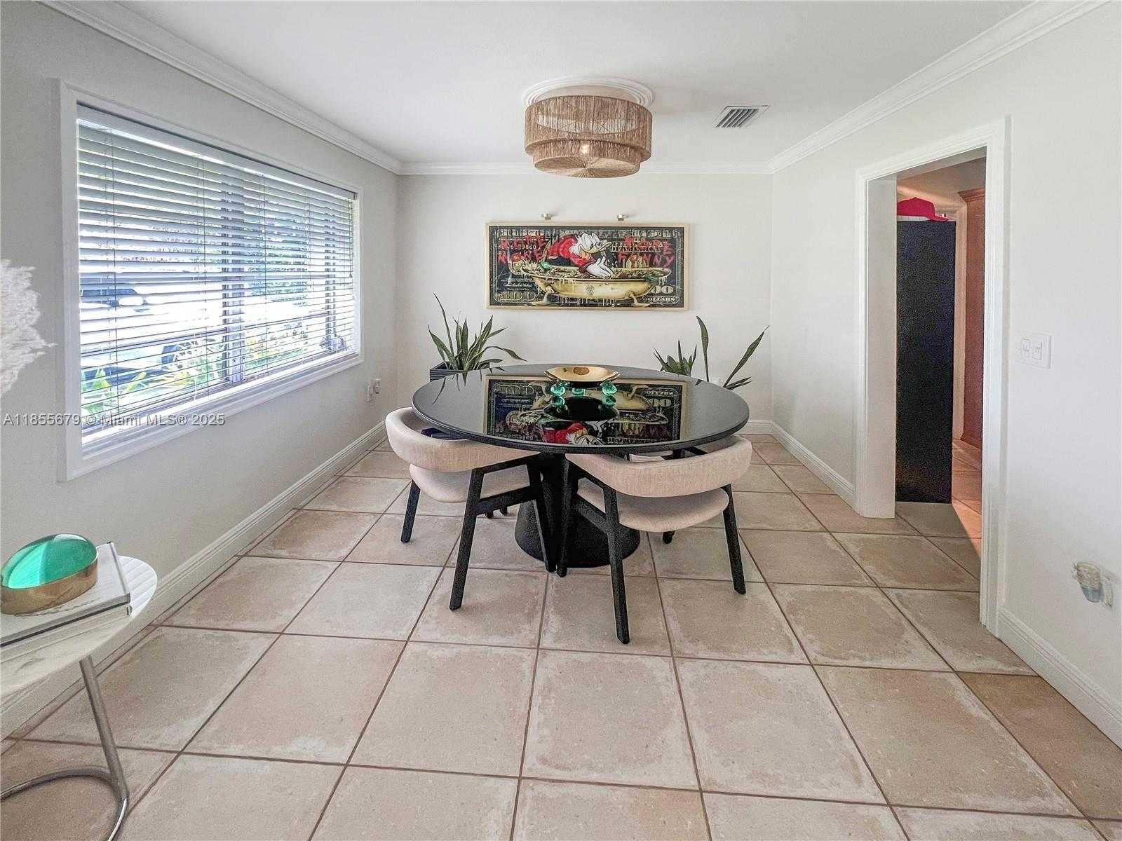 Small Image of 4611 SOUTH WEST 82ND CT, Miami Number 17