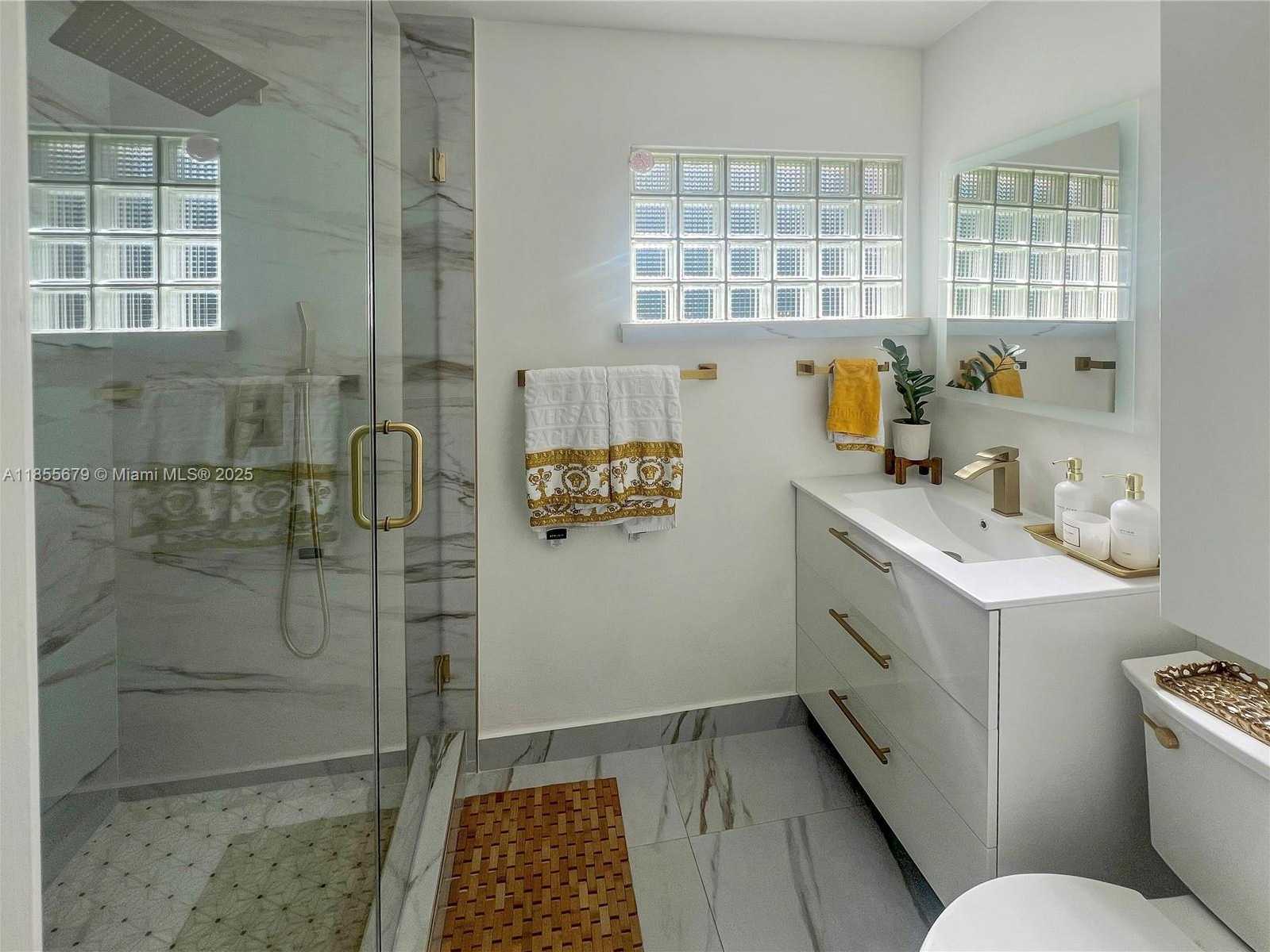 Small Image of 4611 SOUTH WEST 82ND CT, Miami Number 23